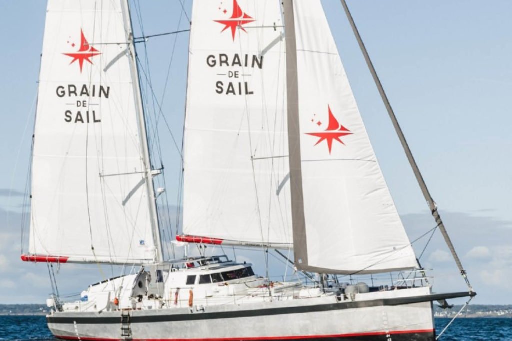 transport-fluvial-grain-de-sail